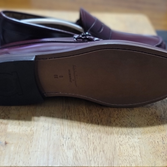 Shoes - Picture 3 of 11